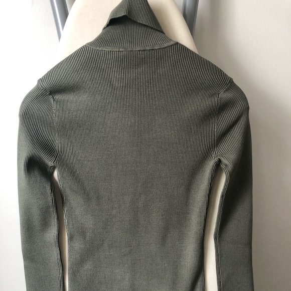 Aqua Silk Ribbed Turtleneck - Picture 2 of 2